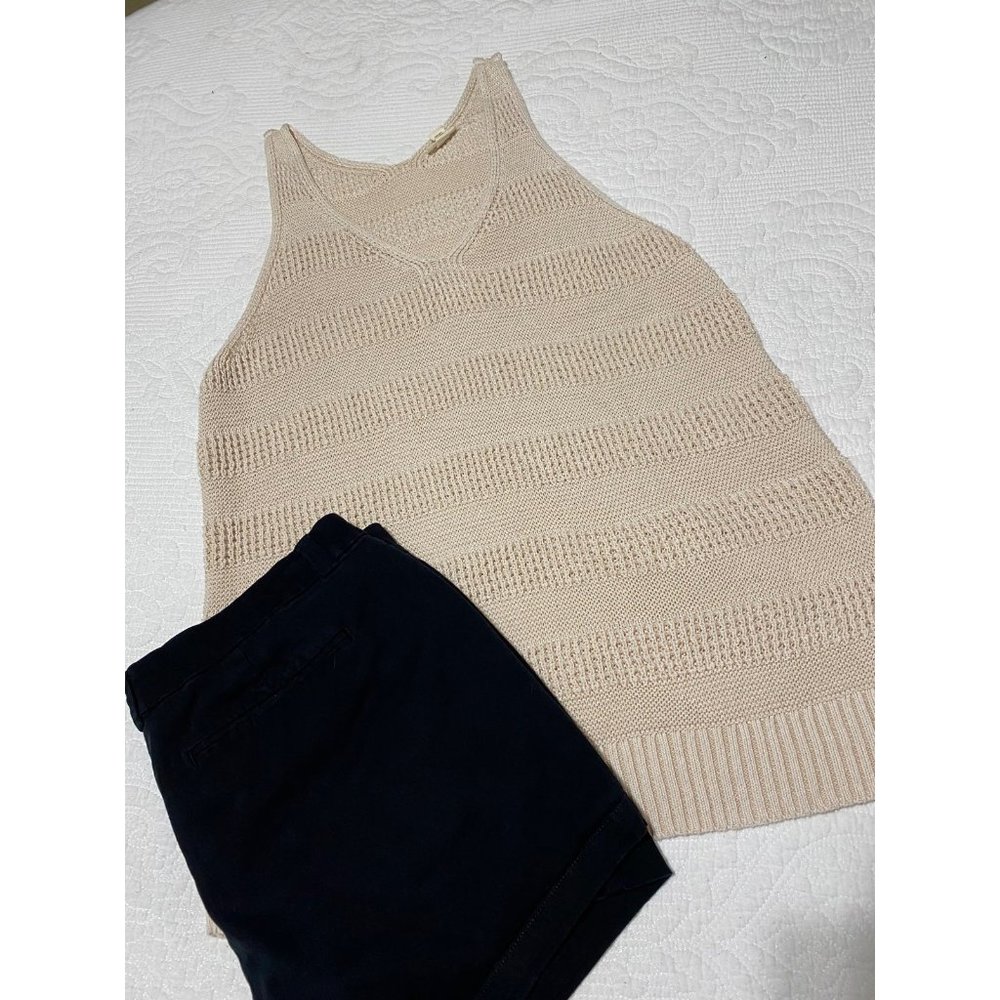 A.n.a. Ivory knit sleeveless sweater tank large